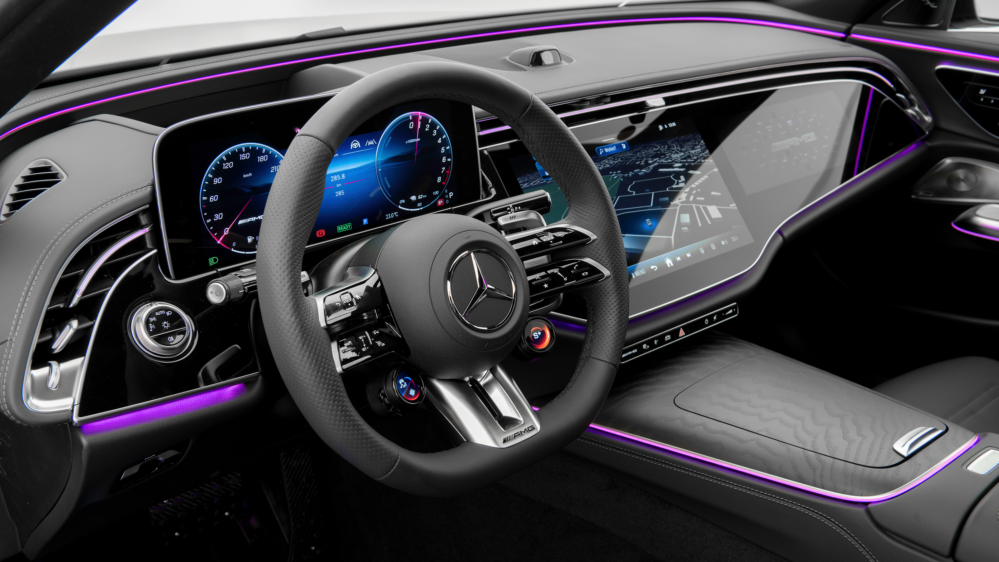 Brabus 700 - dashboard