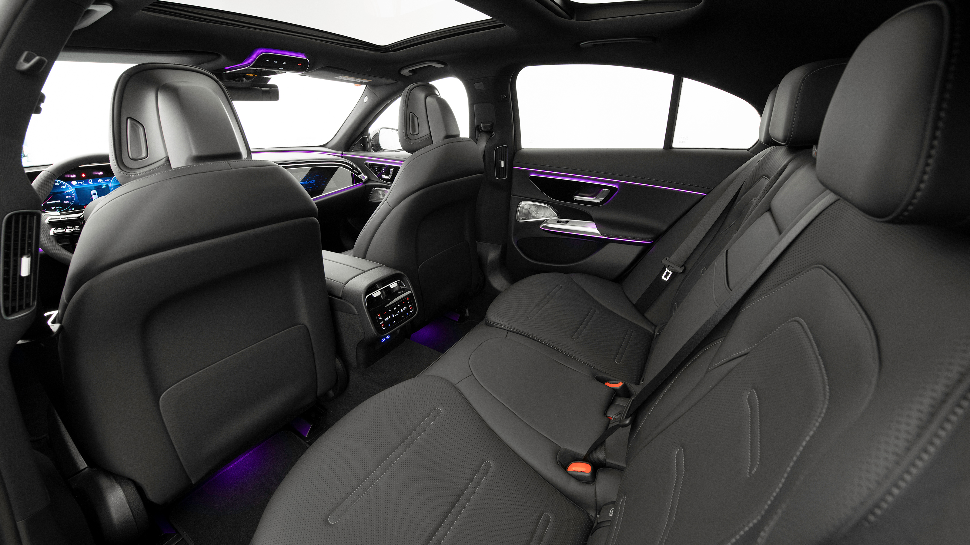 Brabus 700 - rear seats