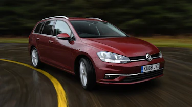 Volkswagen Golf Estate - front cornering