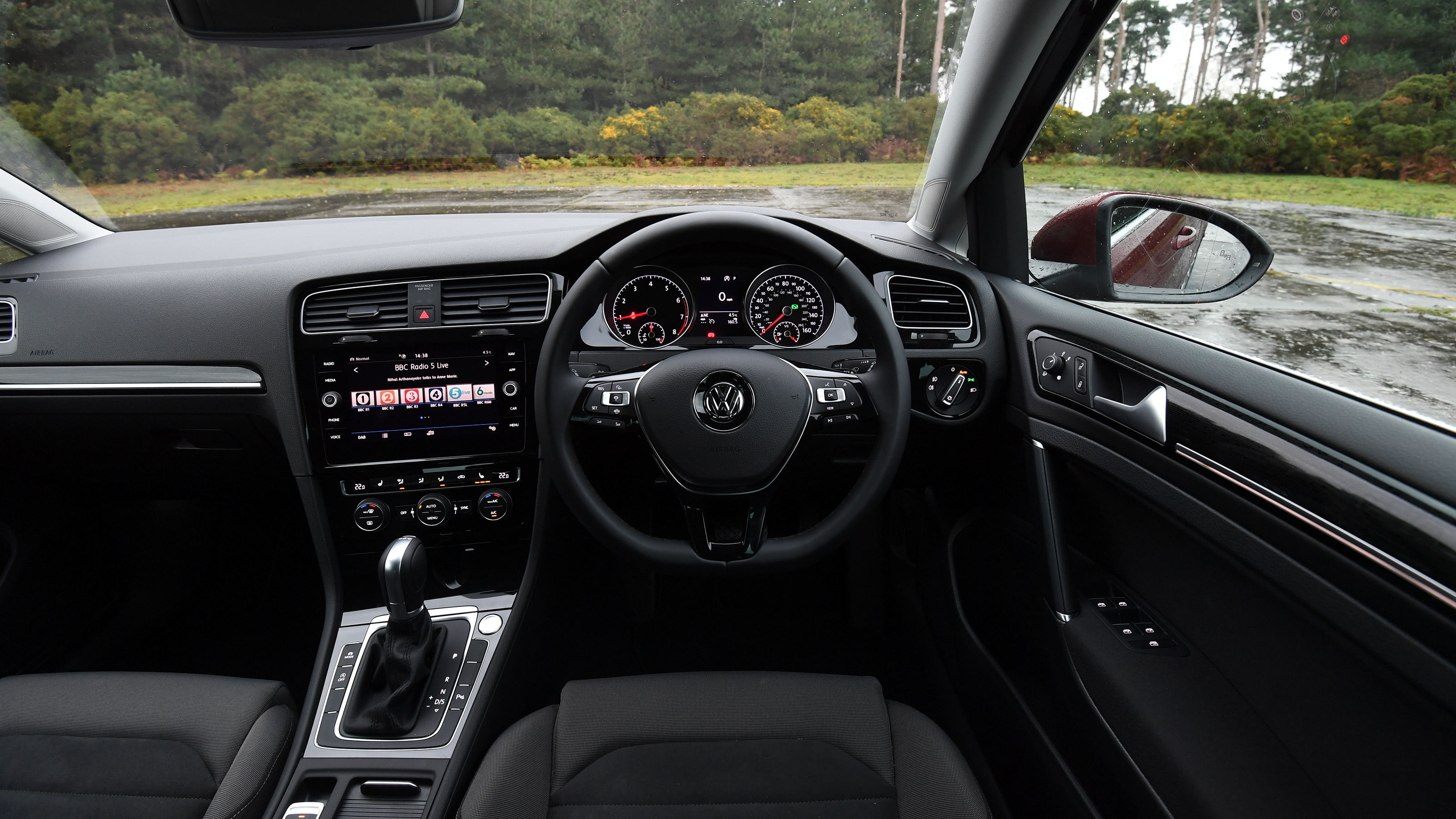 Volkswagen Golf Estate - dashboard