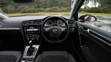 Volkswagen Golf Estate - dashboard