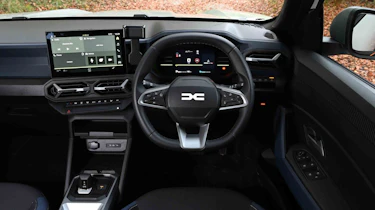 Dacia Duster Hybrid - interior