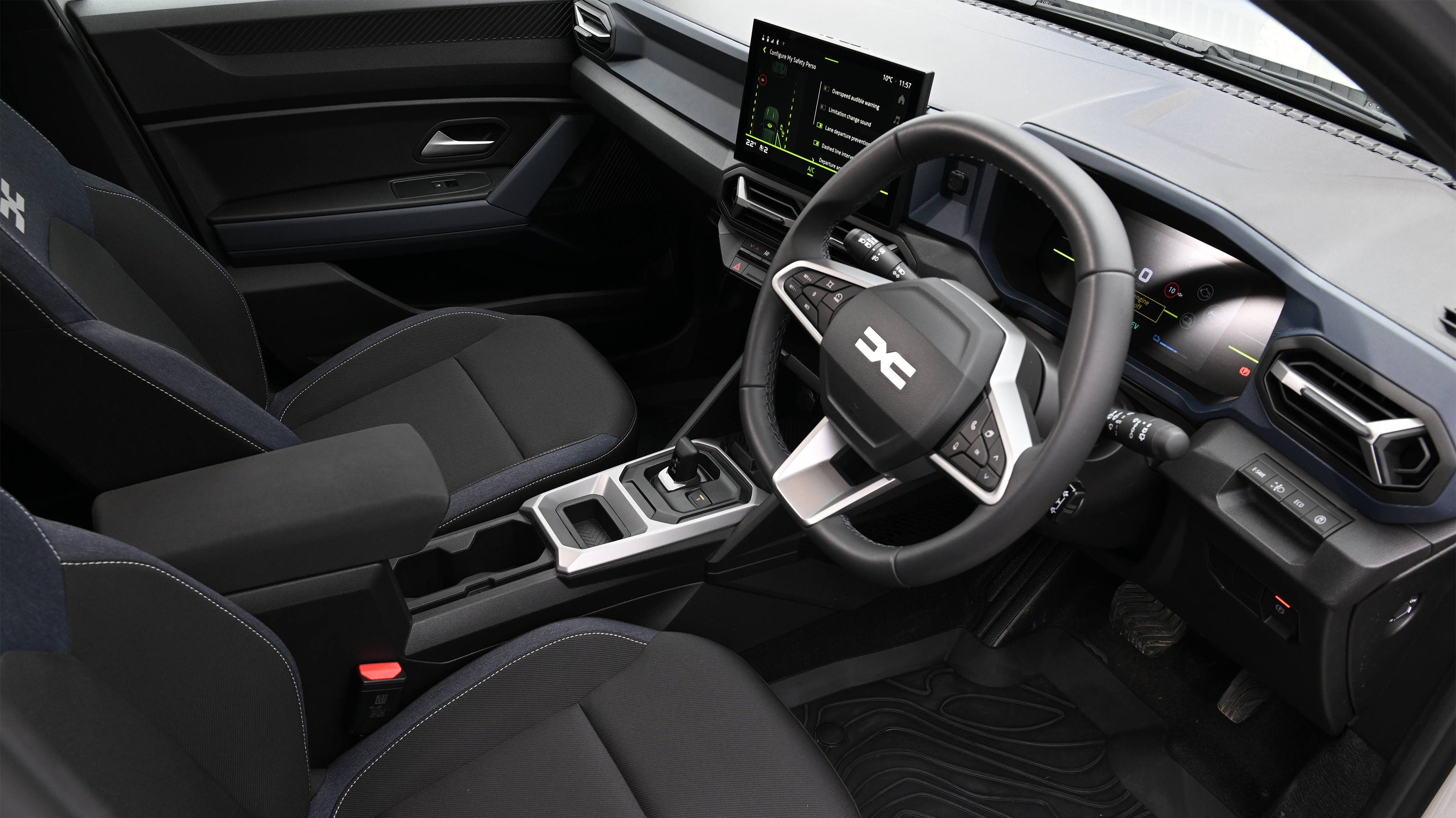 Dacia Duster Journey Hybrid long-term test - interior