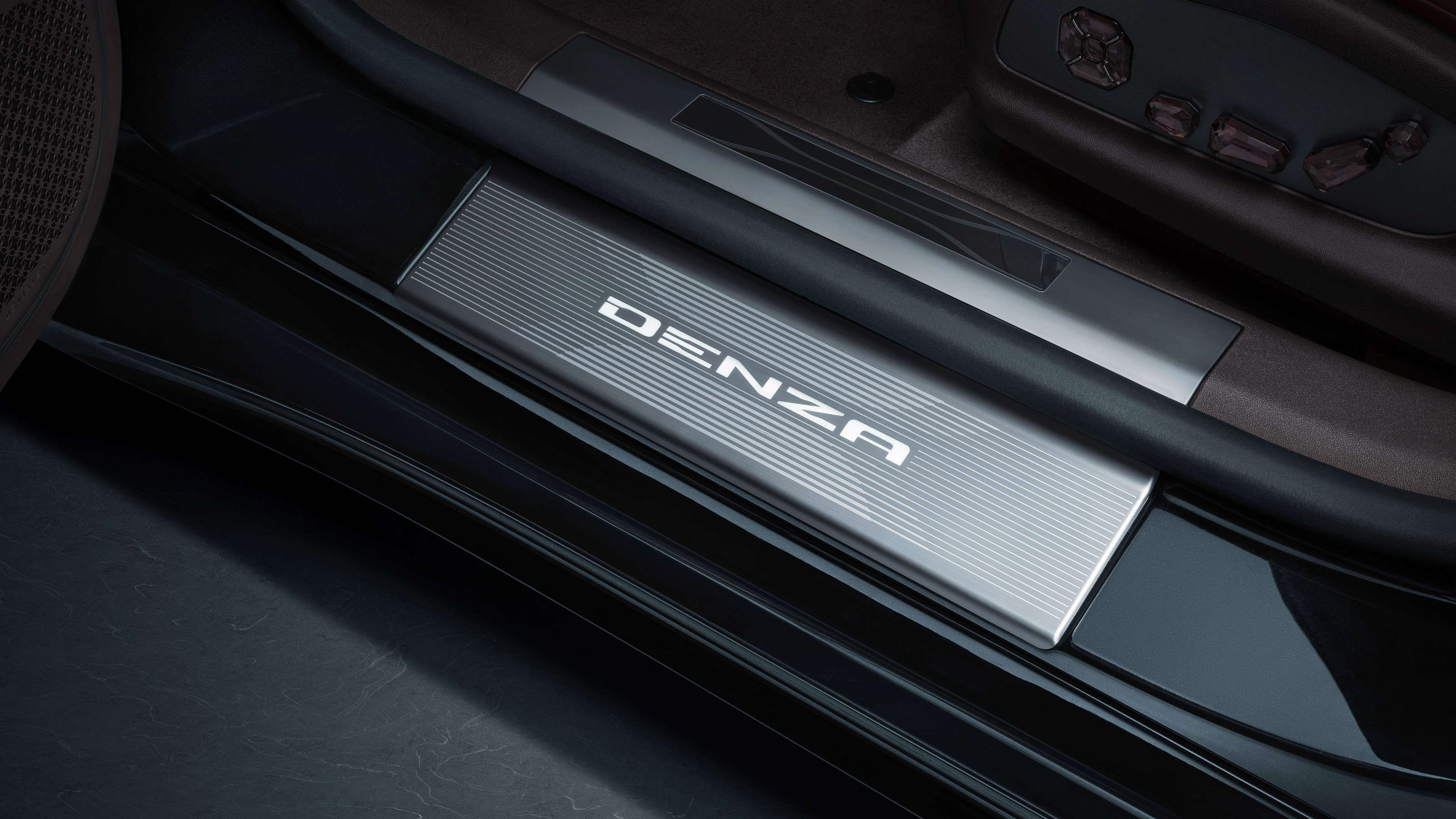  Denza Z9GT - sill
