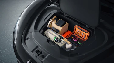 Denza Z9GT - front storage