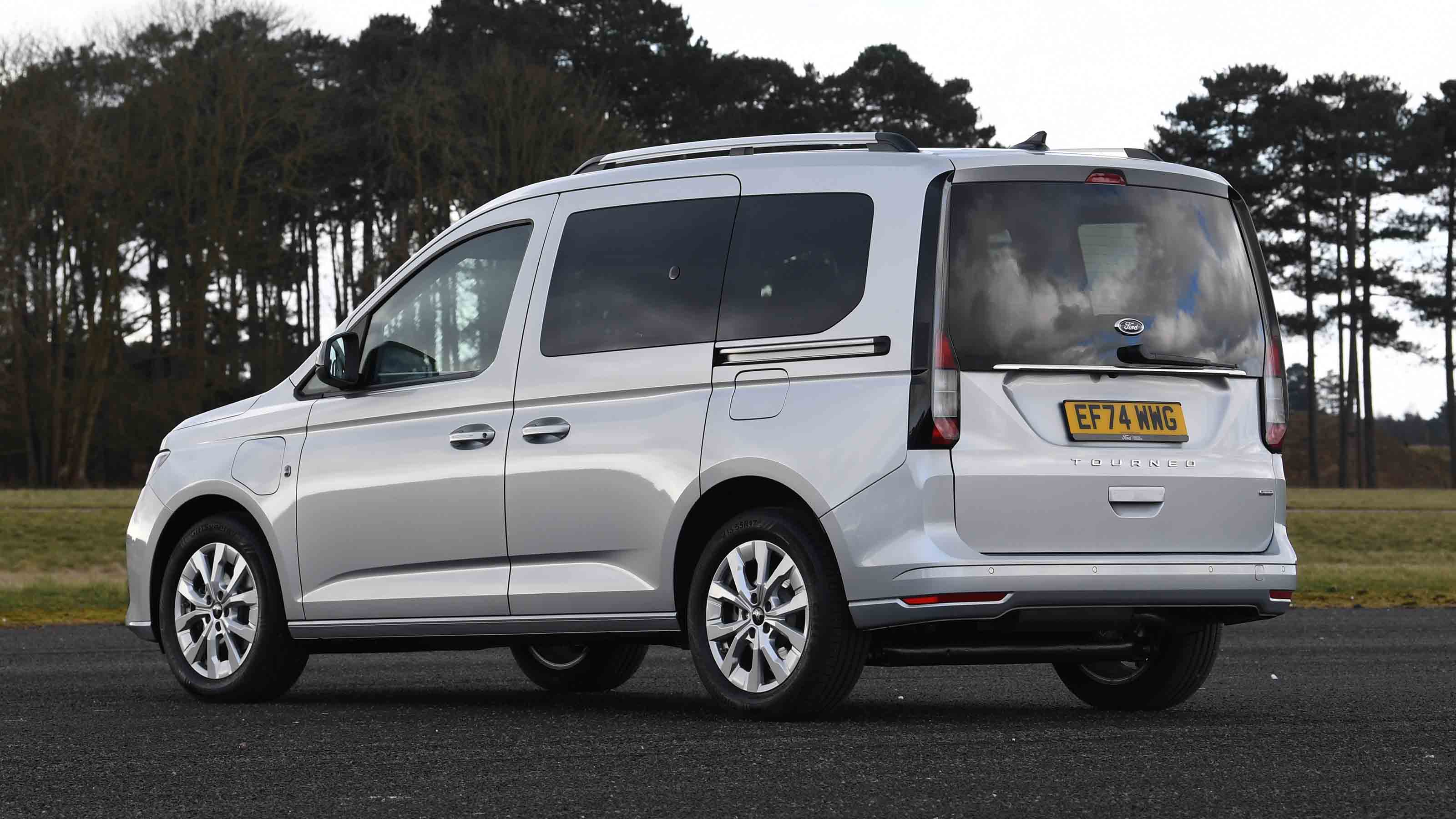 Ford Tourneo Connect - rear static