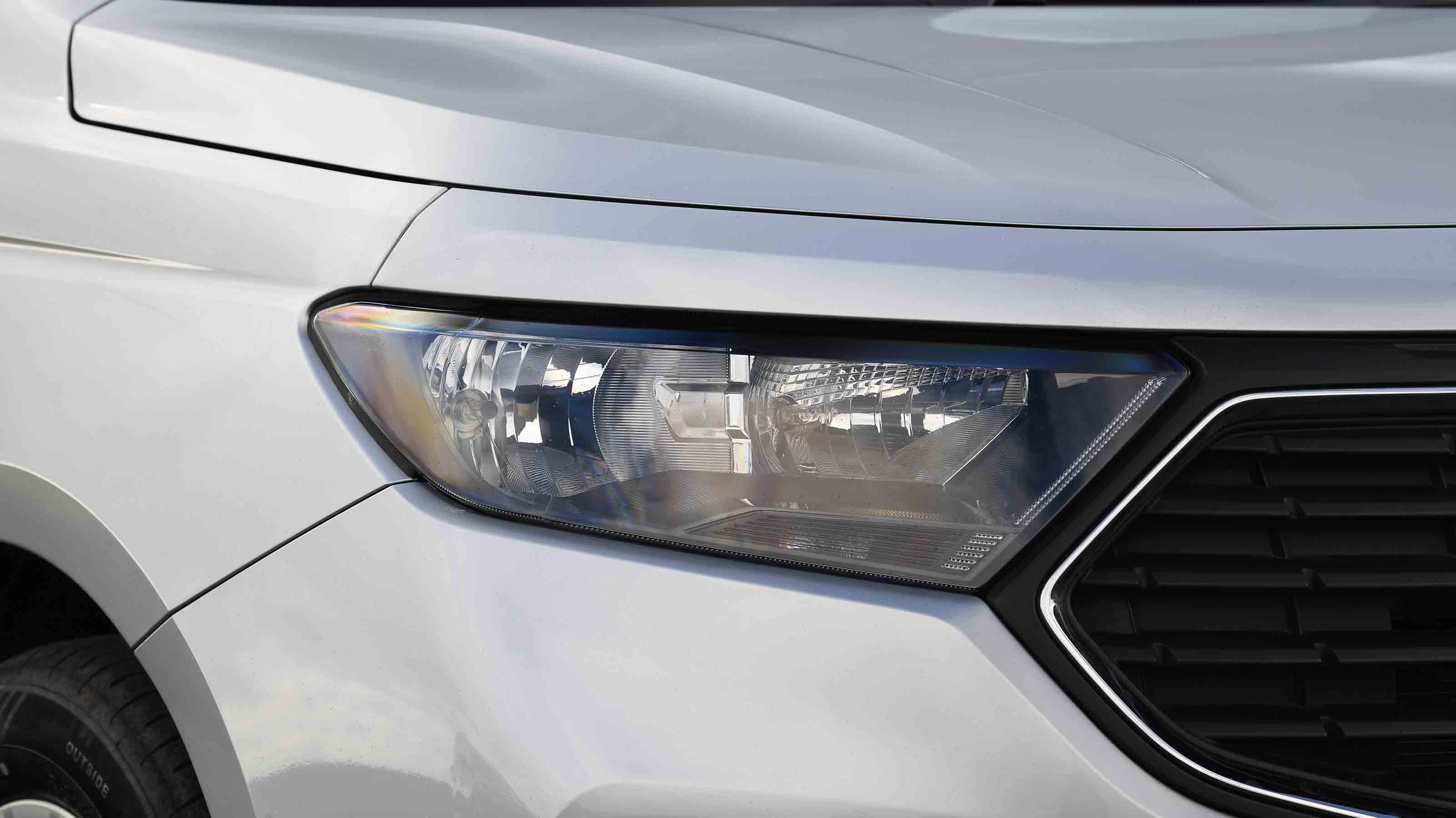 Ford Tourneo Connect - head lights