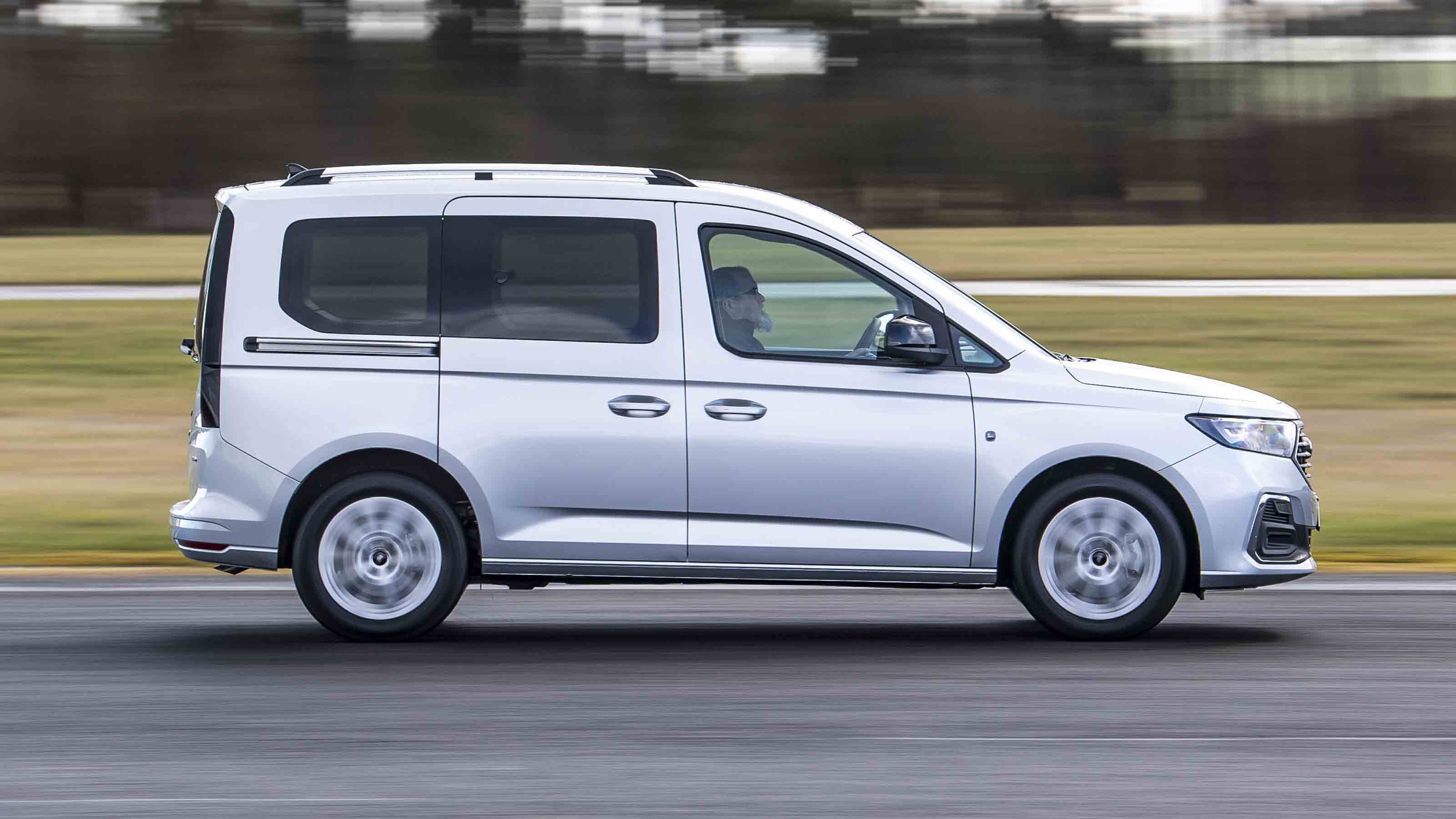 Ford Tourneo Connect - side, offside