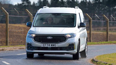 Ford Tourneo Connect - front, full width