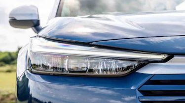 Honda HR-V - head light