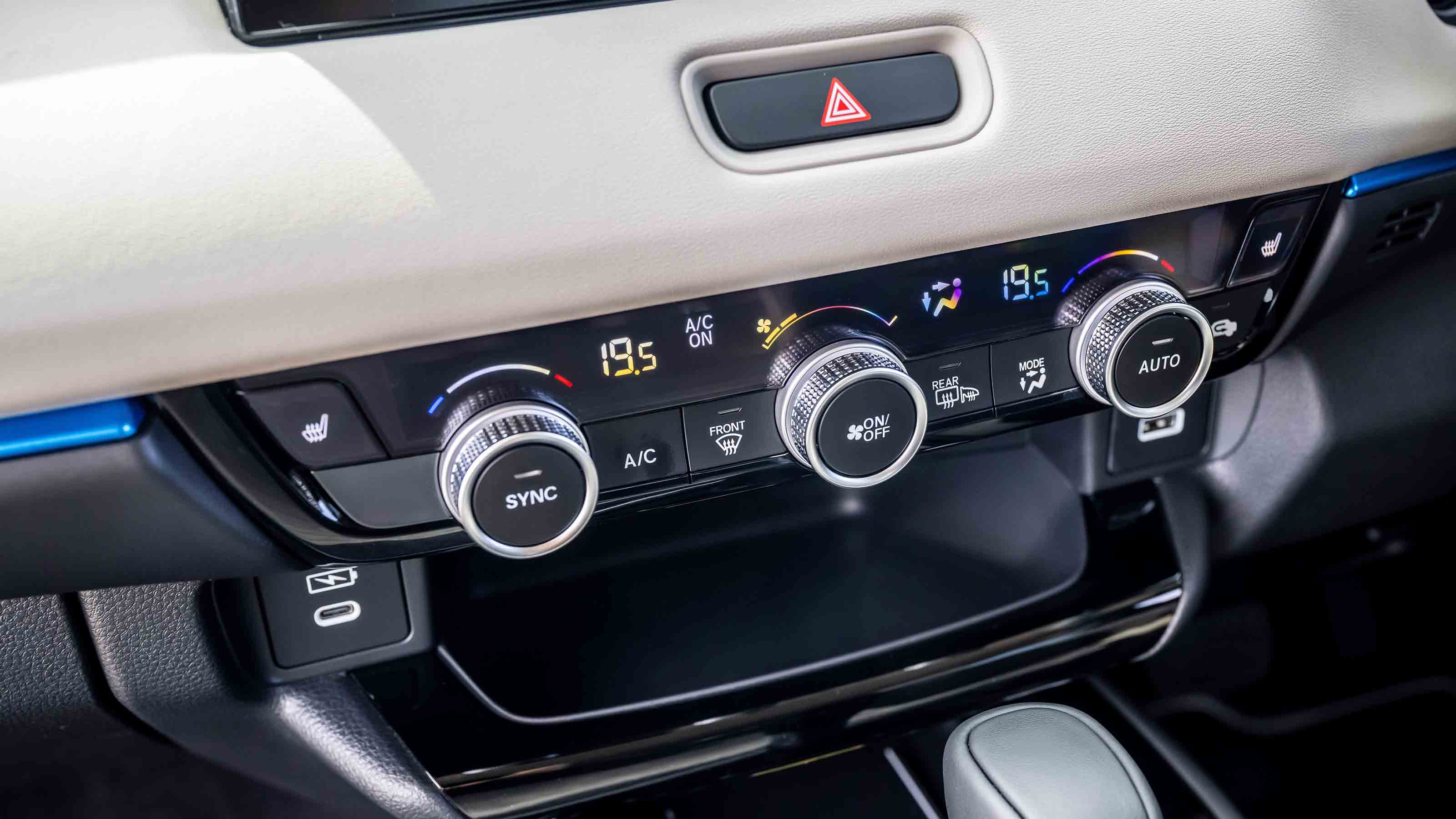 Honda HR-V - climate controls