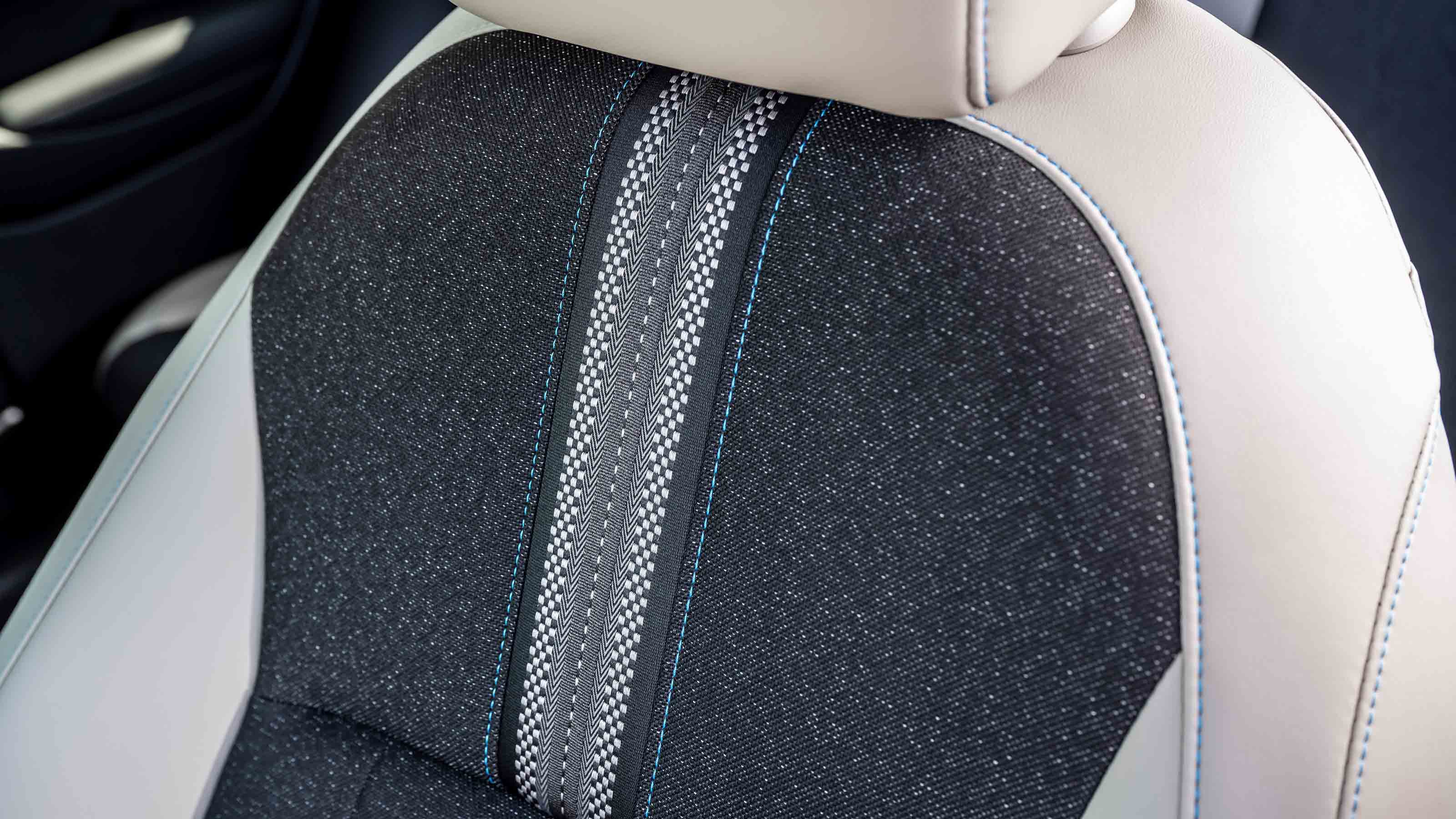 Honda HR-V - Advance Style Plus seat trim detail