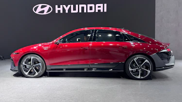 Hyundai Ioniq 6 facelift - side show