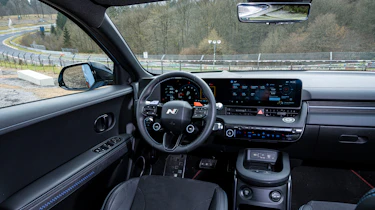 Hyundai Ioniq 5 N - dashboard