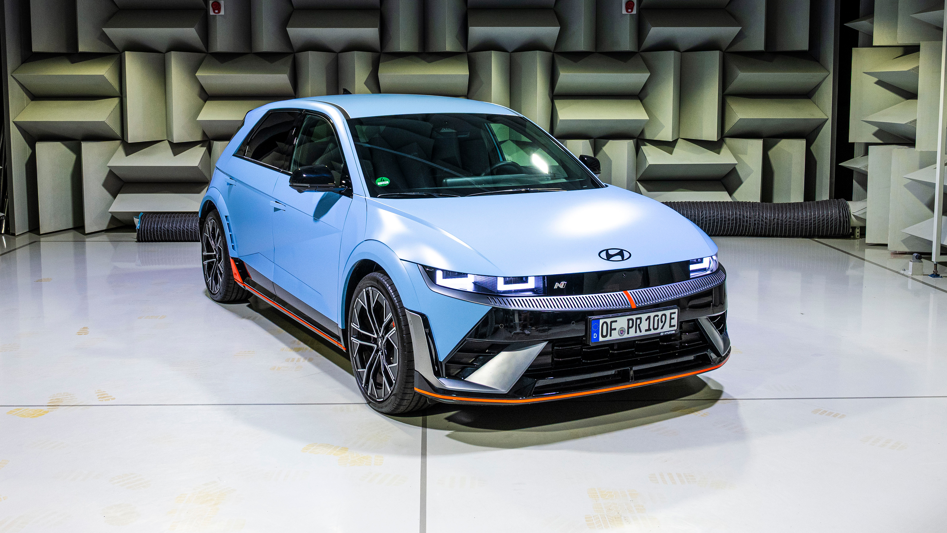 Hyundai Ioniq 5 N - front static