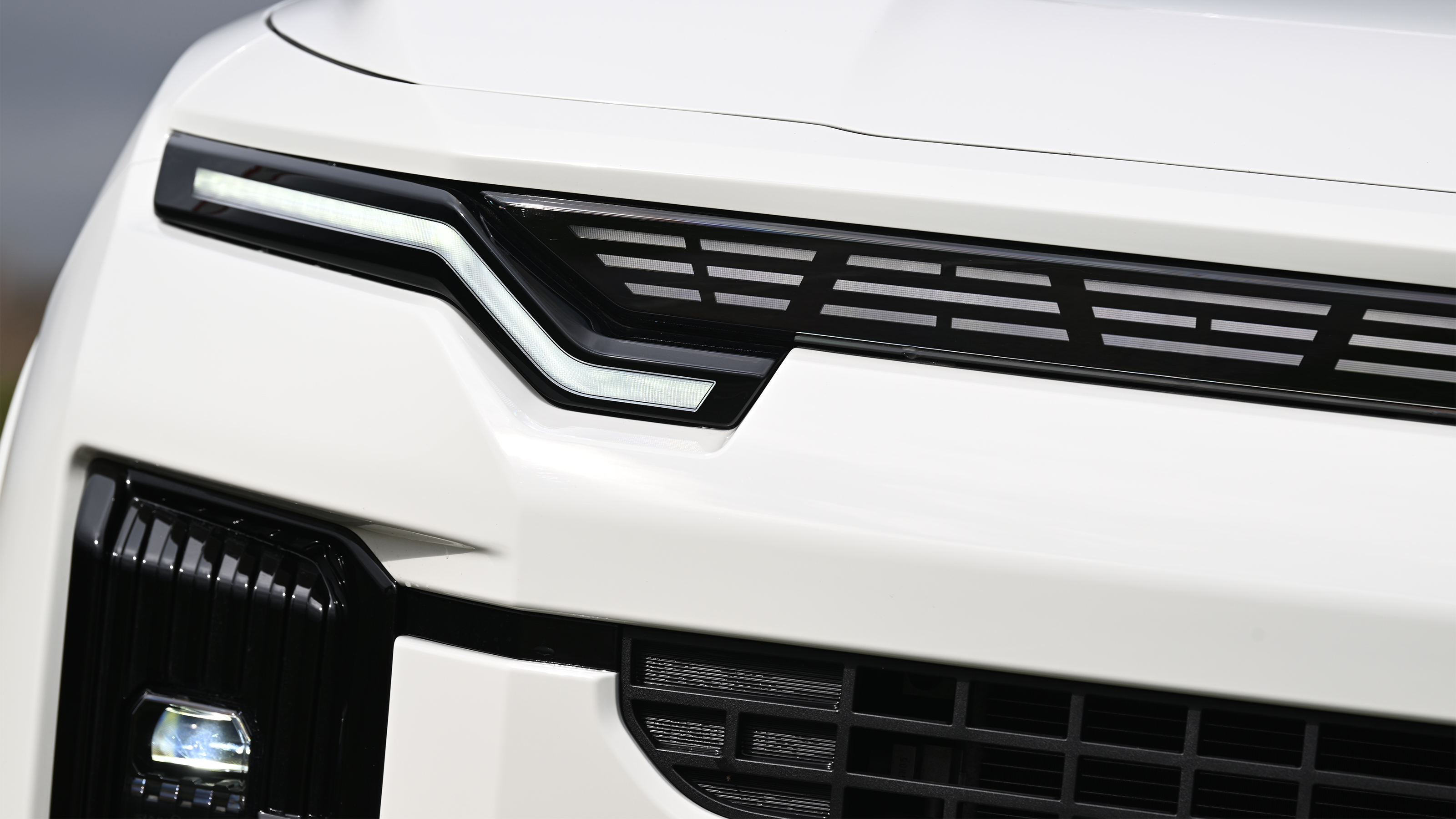 KGM Actyon K50 long-term test - headlight