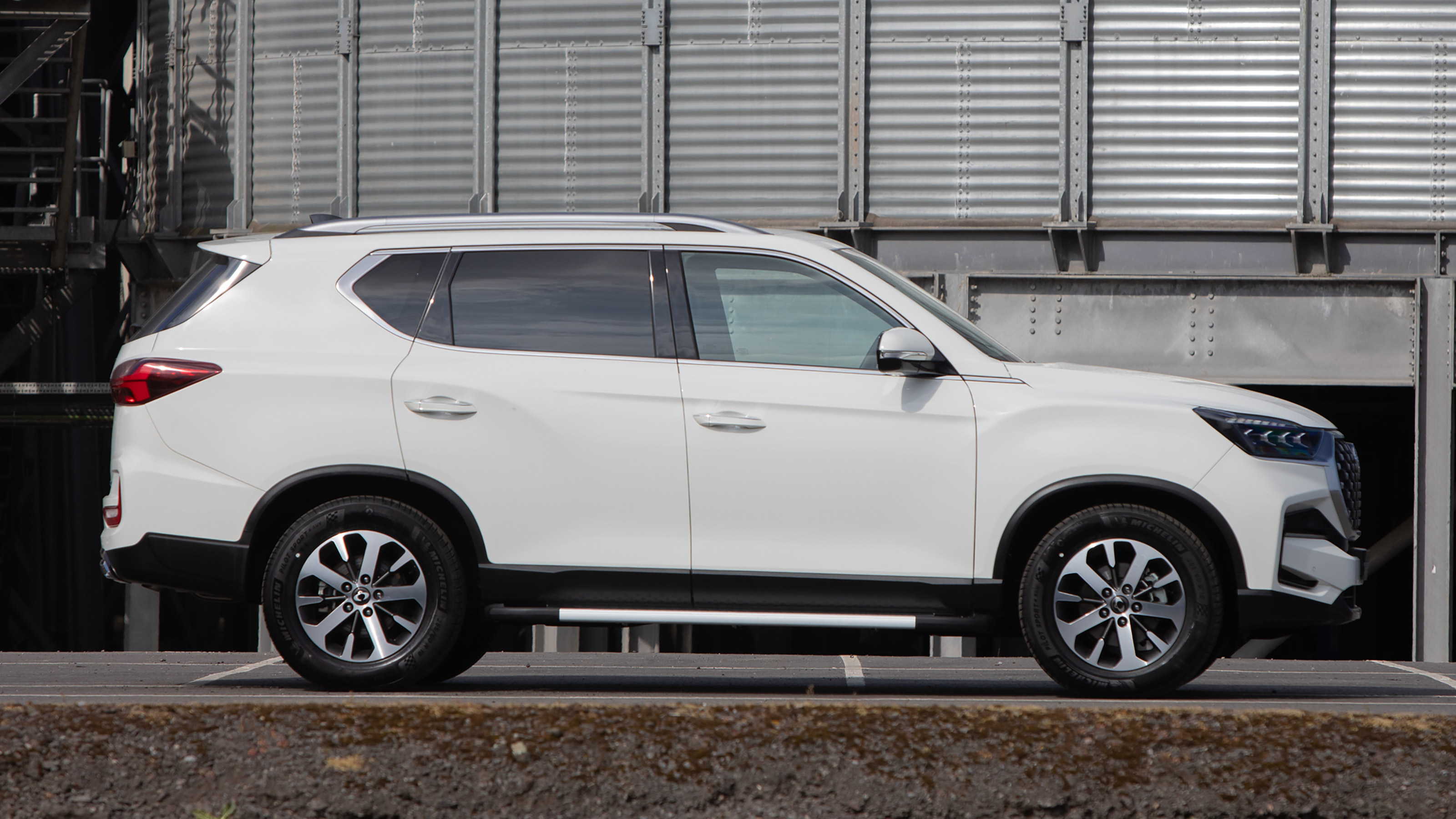 KGM Rexton Commercial van - side