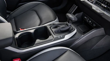 Kia K4 hatch - interior