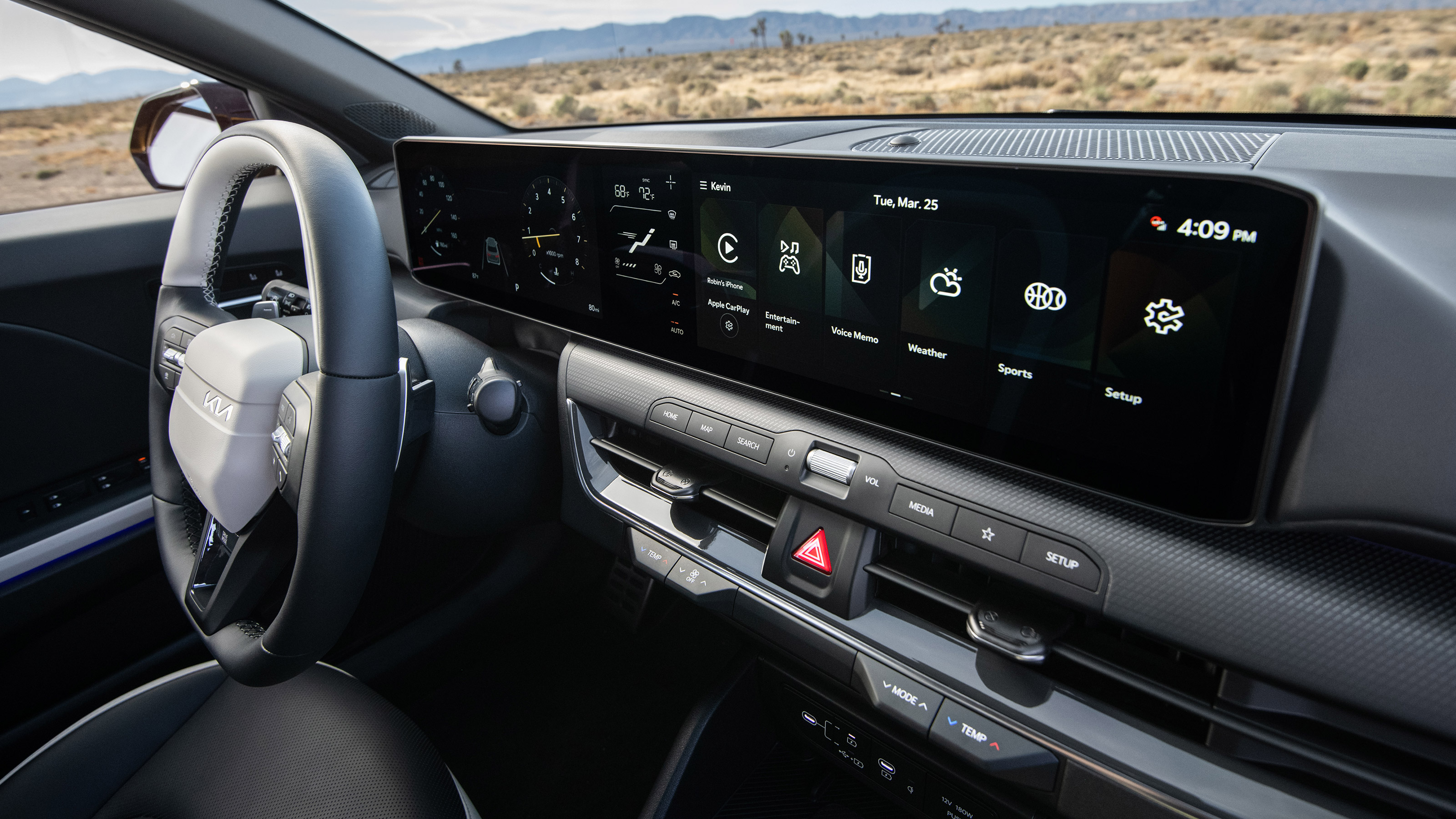 Kia K4 hatch - cabin