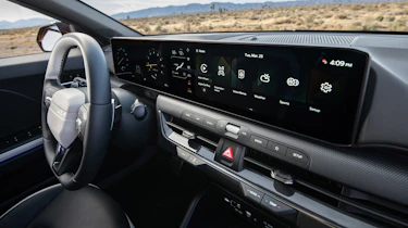 Kia K4 hatch - cabin