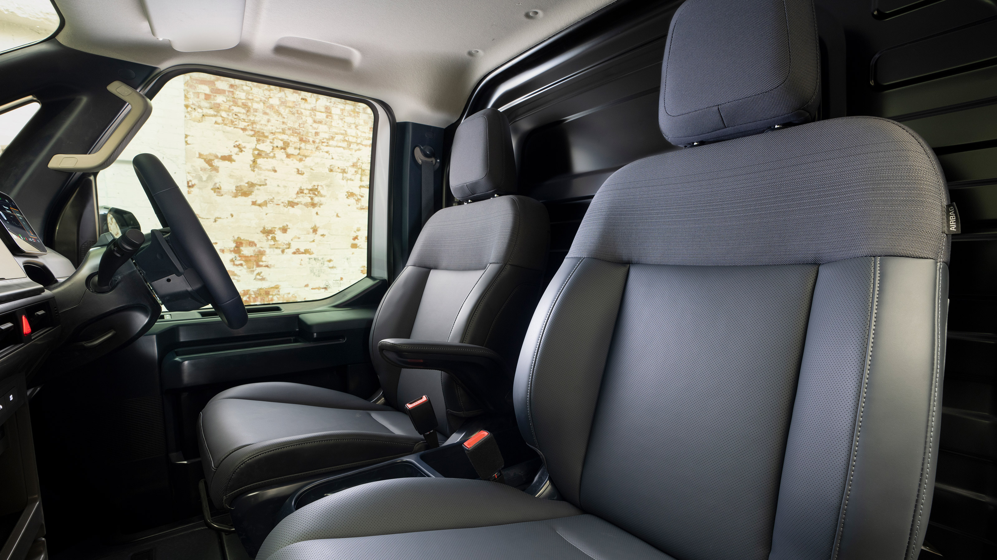 Kia PV5 Cargo - seats