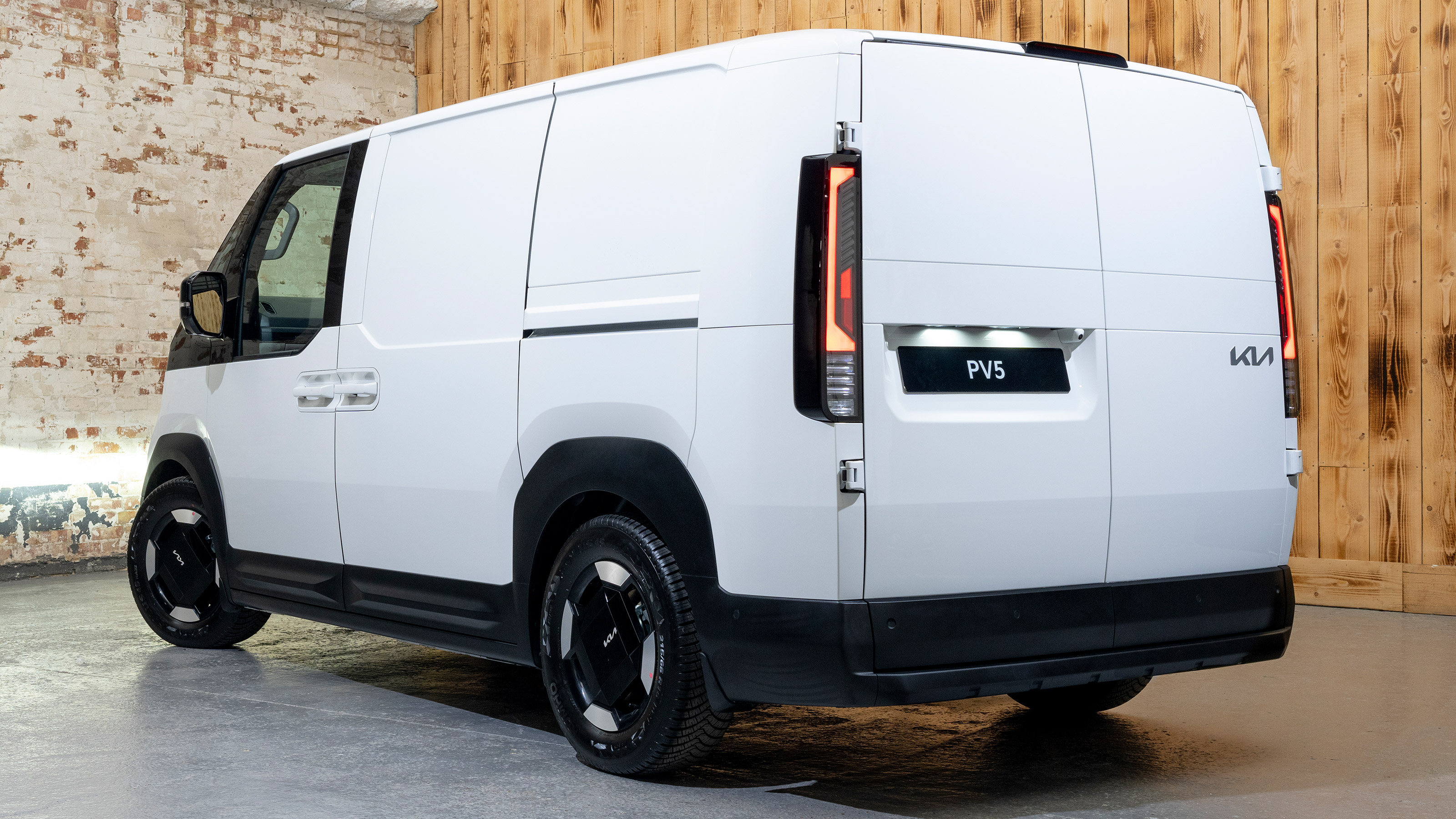 Kia PV5 Cargo - rear