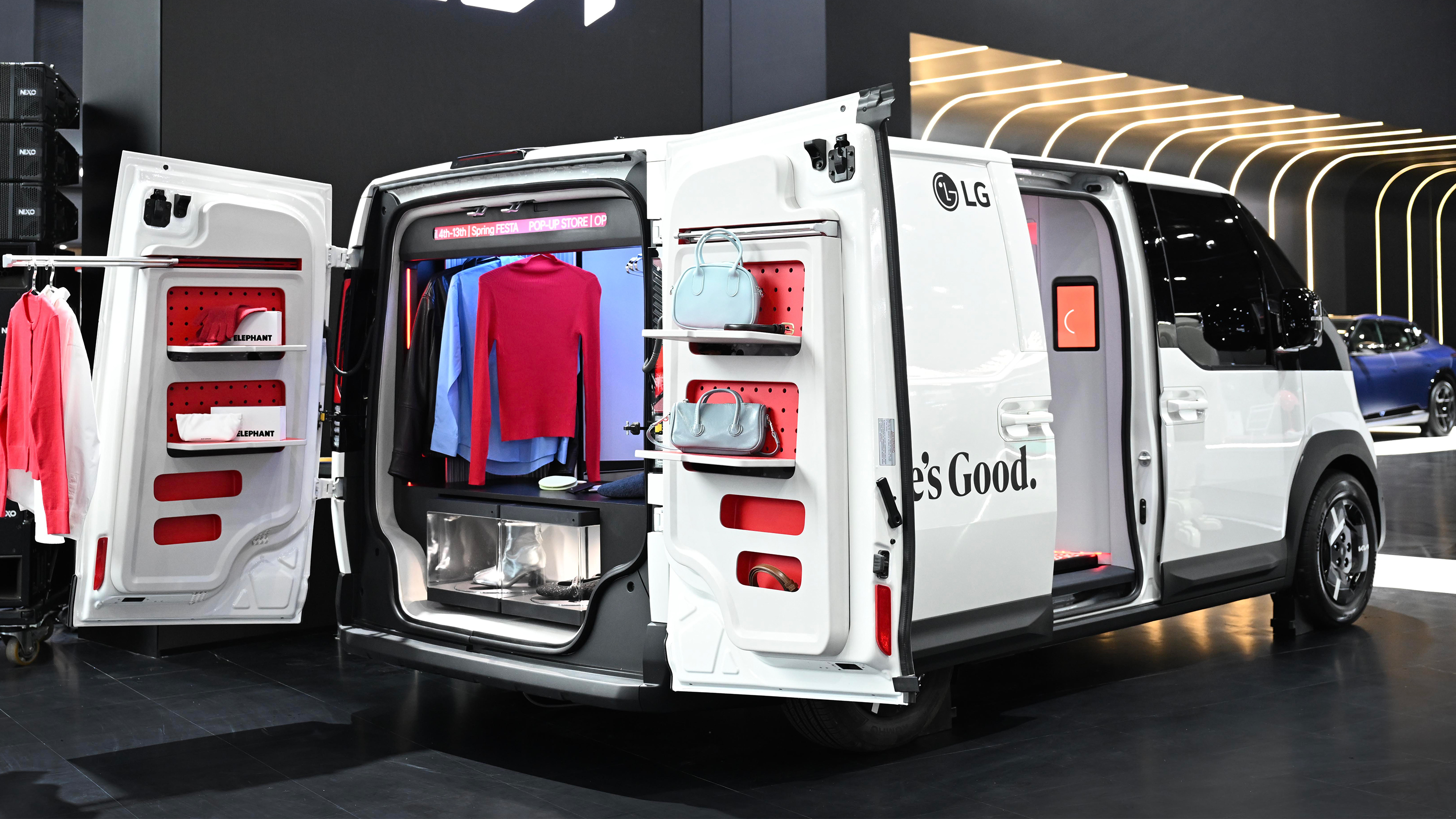 Kia PV5 Spielraum concept - rear angled