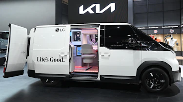 Kia PV5 Spielraum concept - side profile