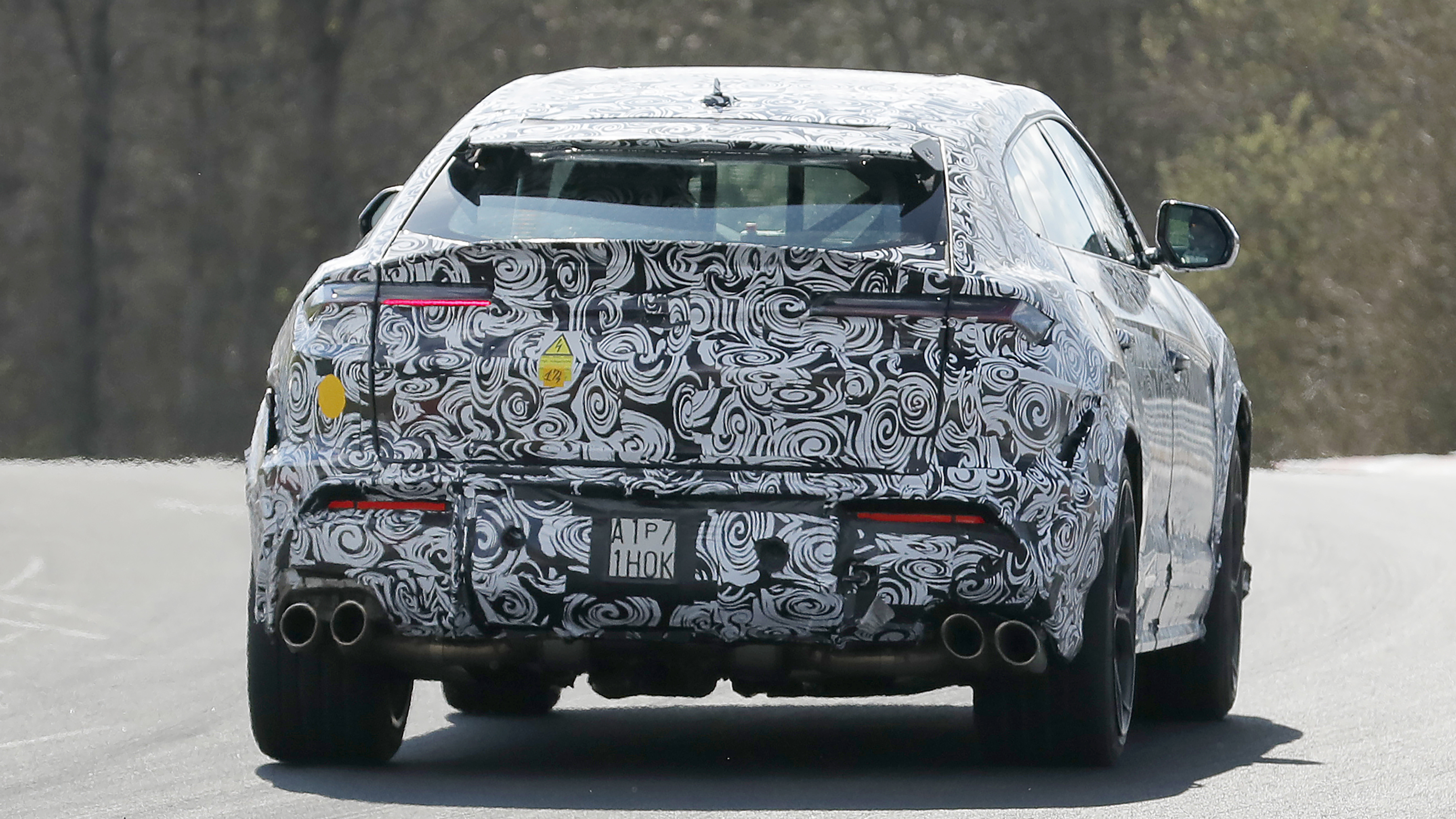 Lamborghini Urus Performante hybrid - rear end