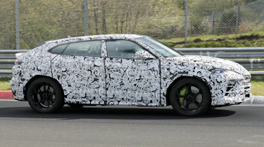 Lamborghini Urus Performante hybrid - side profile