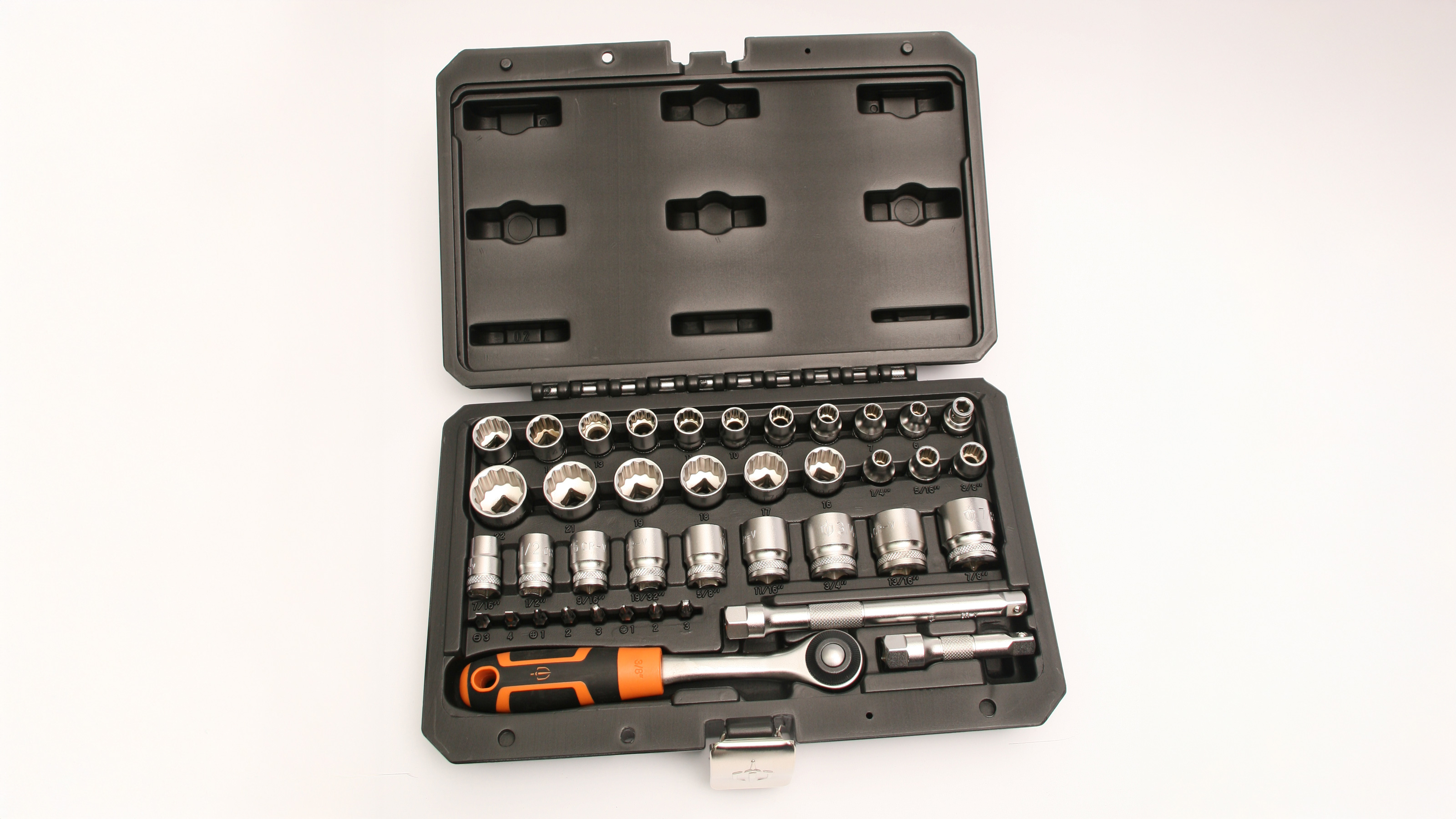 Magnusson 40pc Standard Socket Set
