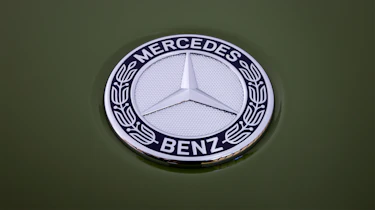 Mercedes G-Class ‘Edition Stronger than the 1980s’ - Mercedes-Benz logo