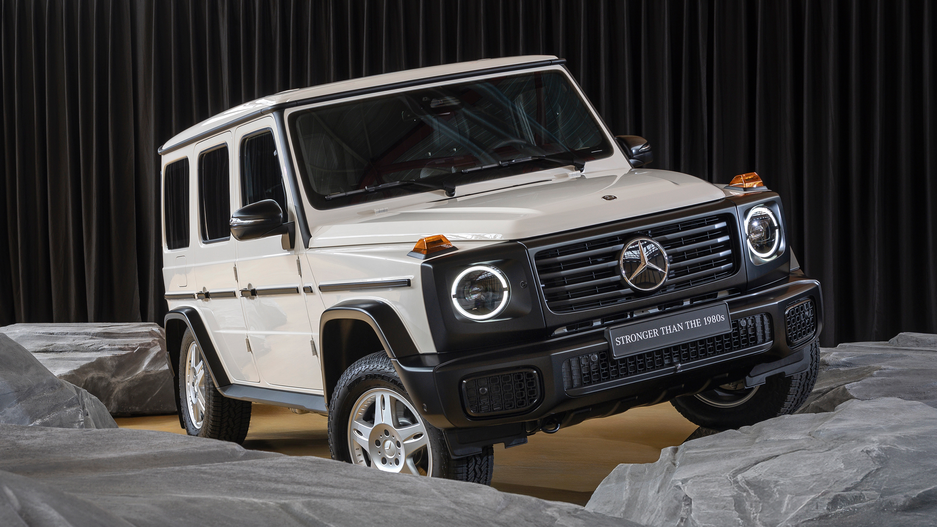 Mercedes G-Class ‘Edition Stronger than the 1980s’ - white static front