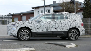 Mercedes GLB (camouflaged) - side