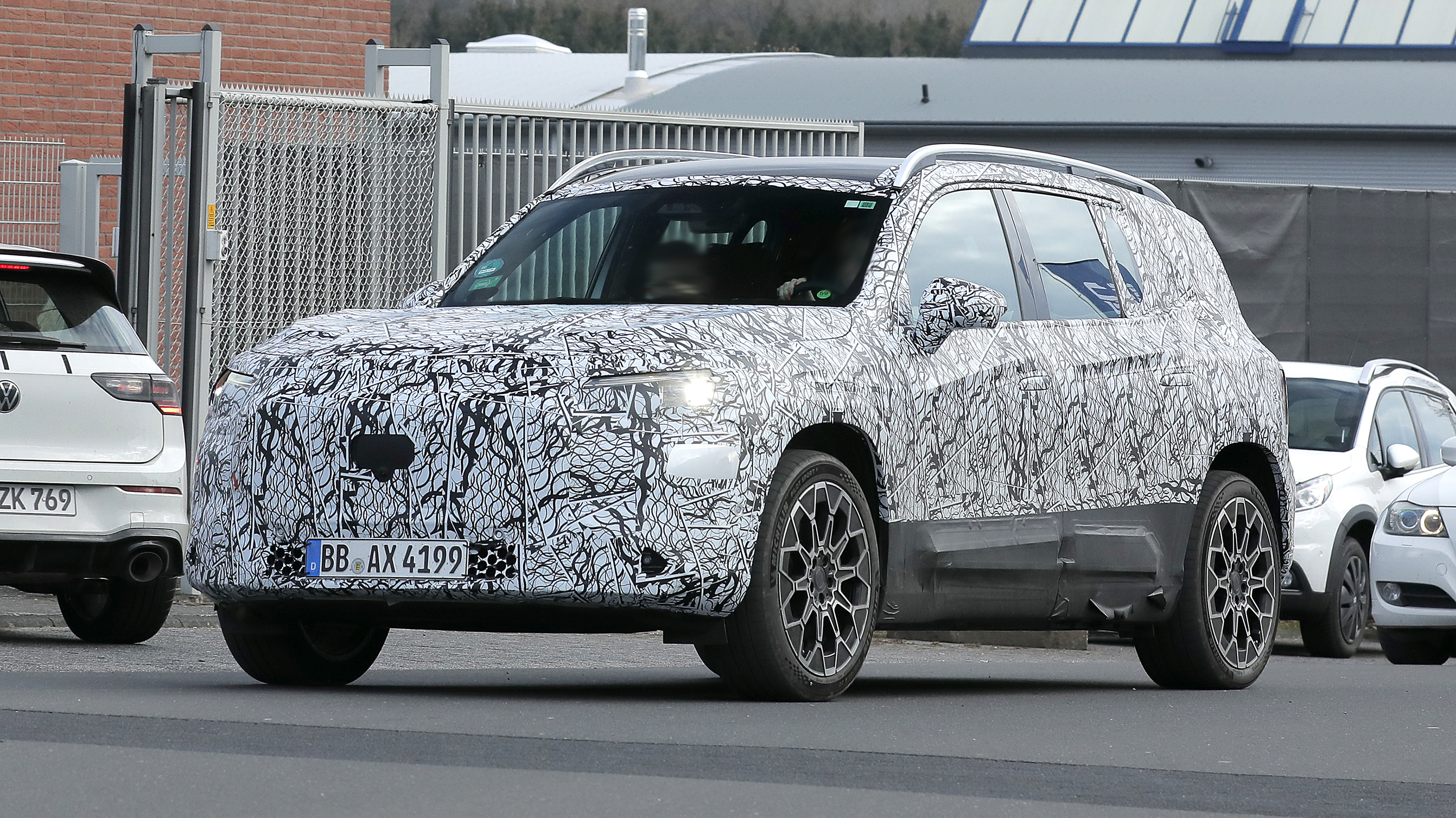 Mercedes GLB (camouflaged) - front
