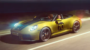 Porsche 911 Spirit 70 - front action