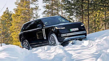 Range Rover EV prototype - offroad