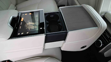 Range Rover - rear seat screen