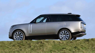 Range Rover - side panning, passenger