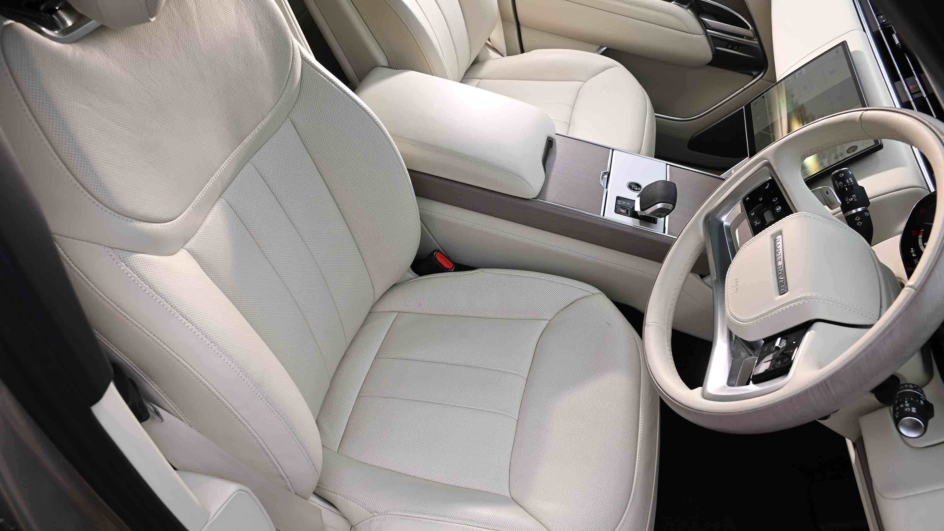 Range Rover - front seat