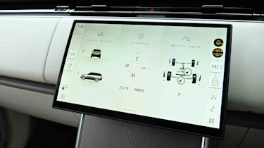 Range Rover - off-road drive screen