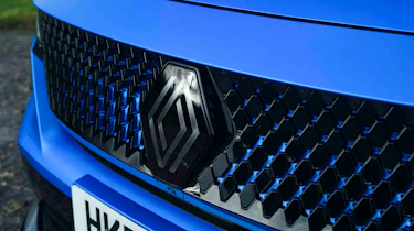 Renault Rafale - grille