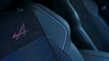 Renault Rafale - front seat detail