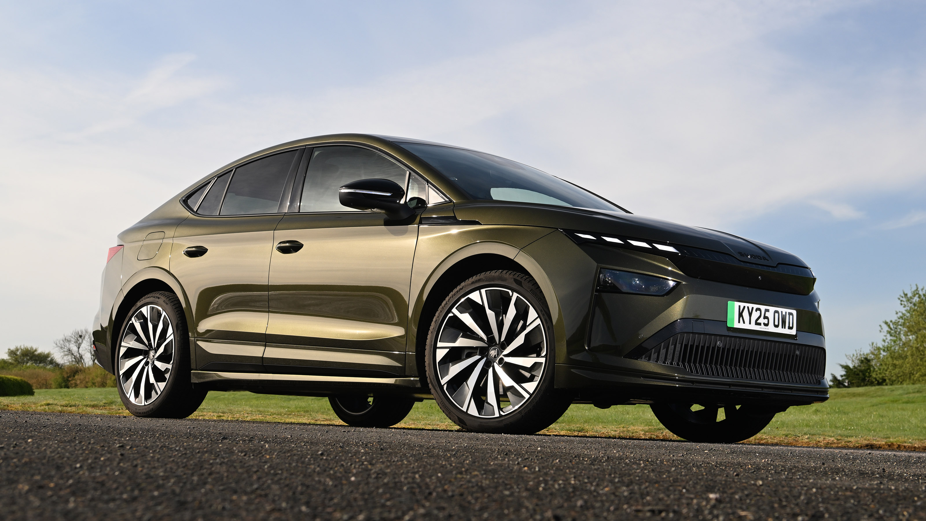 Skoda Enyaq Coupe - front static