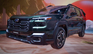 Subaru Outback New York - front