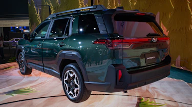 Subaru Outback New York - rear