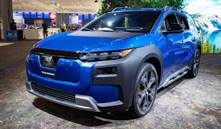 Subaru Trailseeker - show front