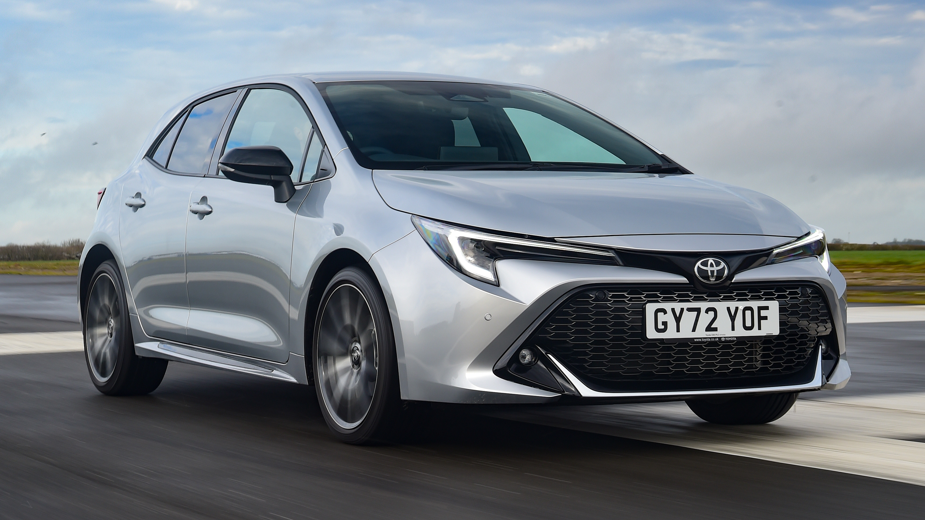 Toyota Corolla - front tracking
