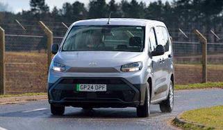 Toyota Proace City Verso - front corner