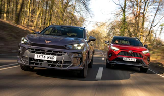 Toyota RAV4 vs Cupra Terramar - front tracking